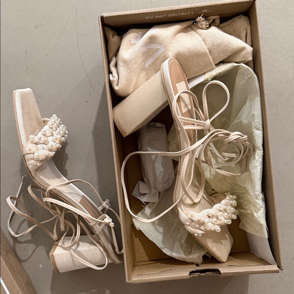 Dolce Vita Beige Pearl Heels